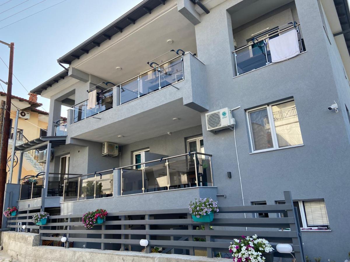 Apartments Miki 波利克罗诺 外观 照片