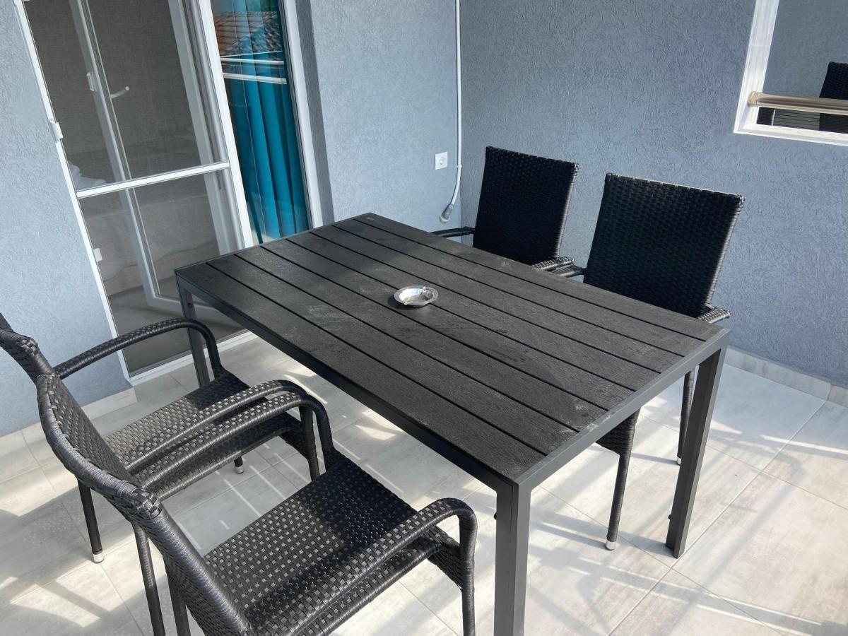 Apartments Miki 波利克罗诺 外观 照片