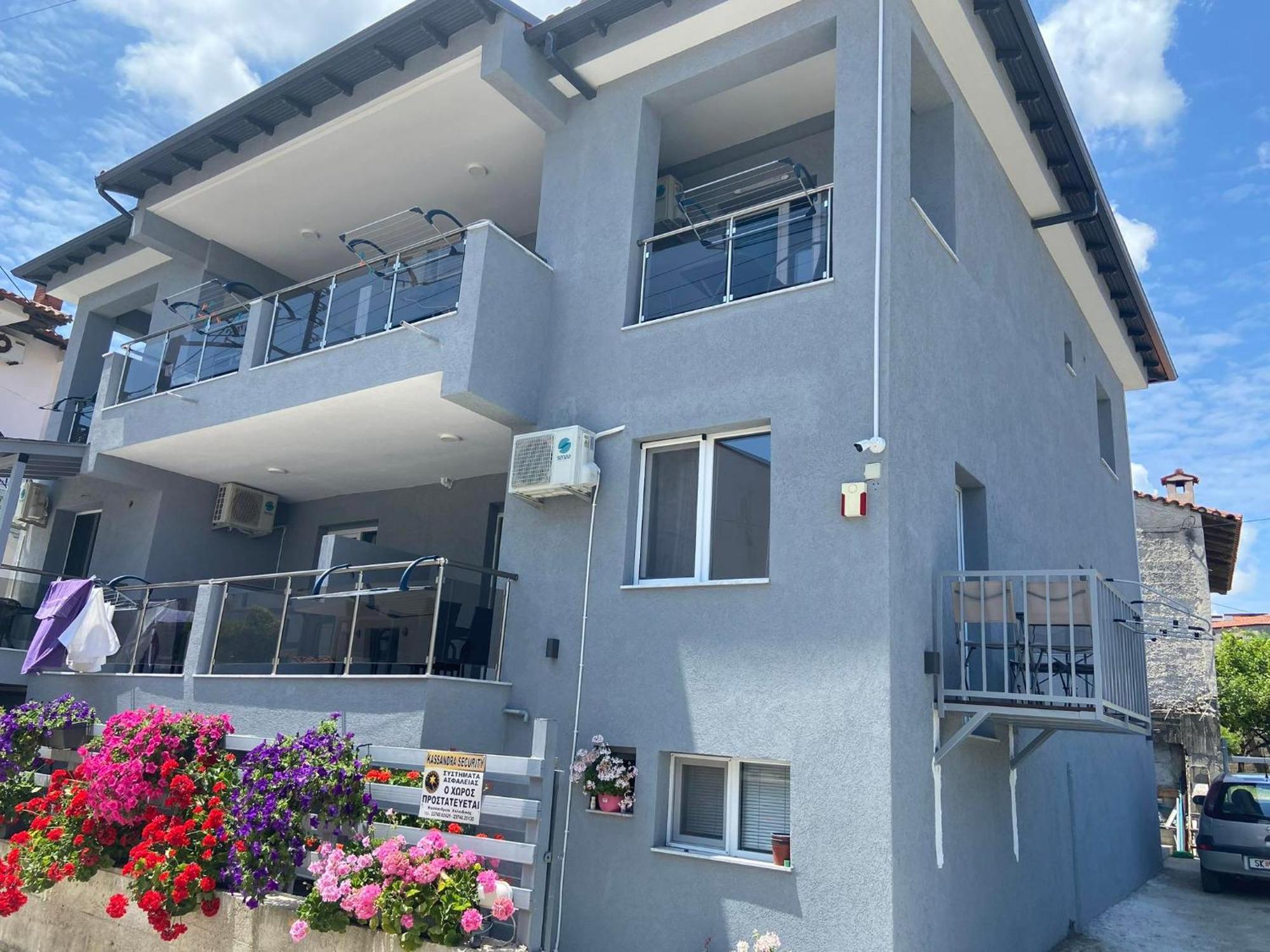 Apartments Miki 波利克罗诺 外观 照片